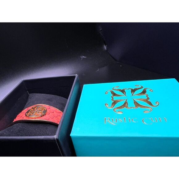 Rustic Cuff Snake Cuff - Picture 3 of 6